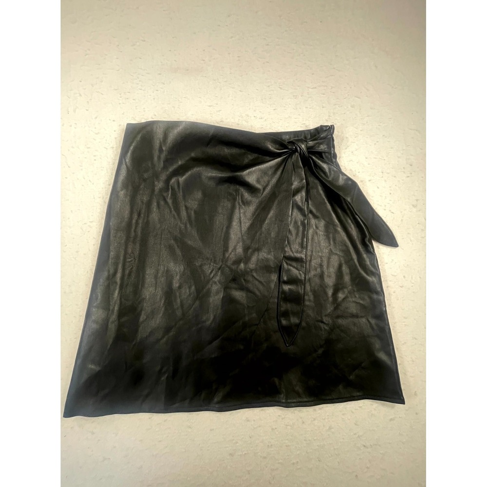 Ann Taylor A Line Skirt Women 8 Black Leather Water Resistance Tie Knot Side Zip